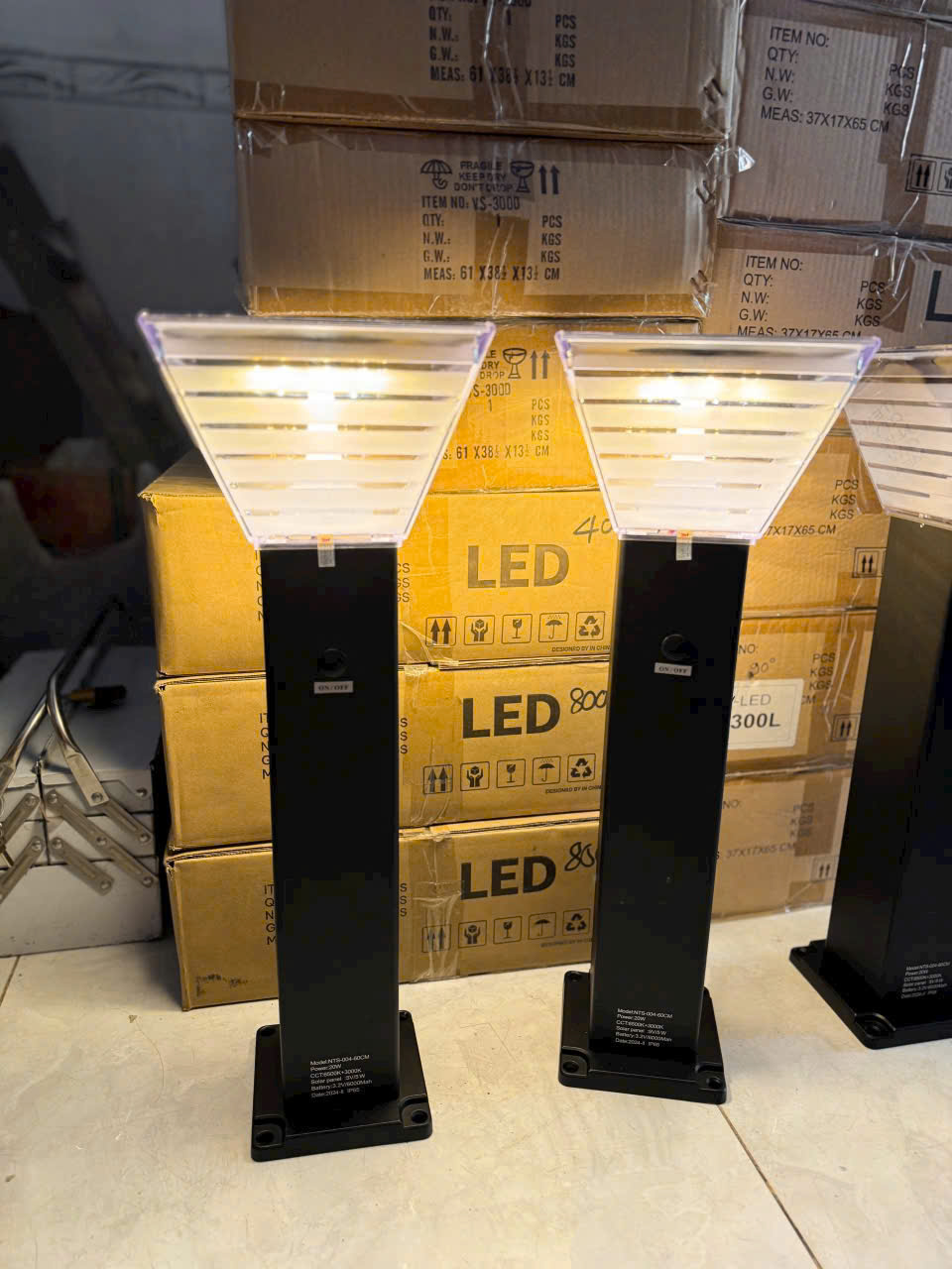 Cabin đen năng lượng trụ vuông NLMT  60cm